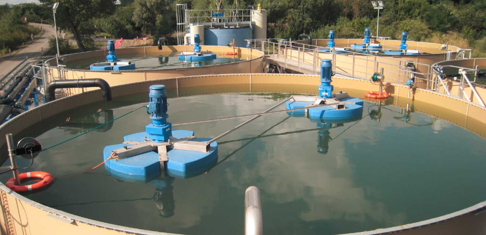 MR Product Photo Exterior Helifloat foating mixer water treatment