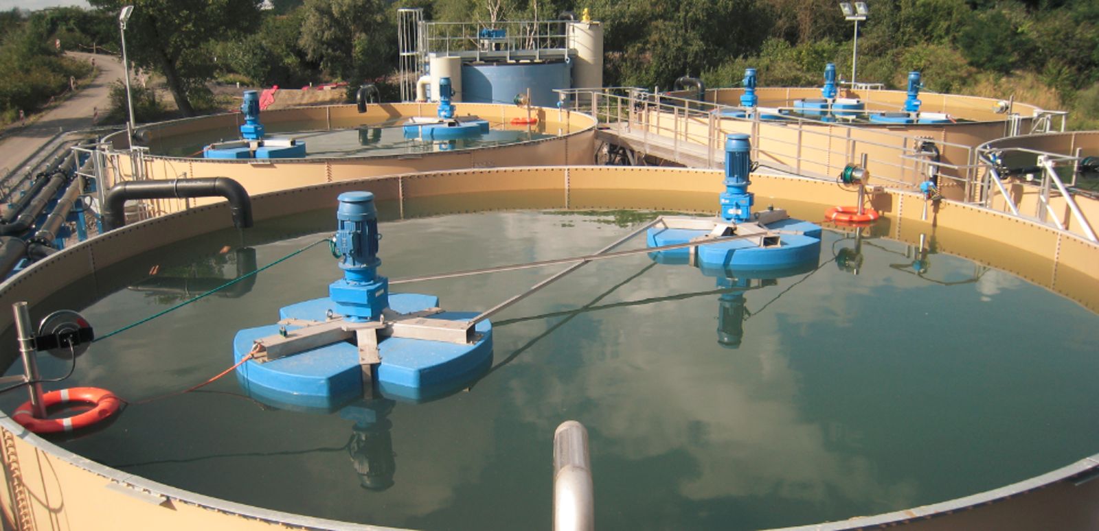 MR Product Photo Exterior Helifloat foating mixer water treatment