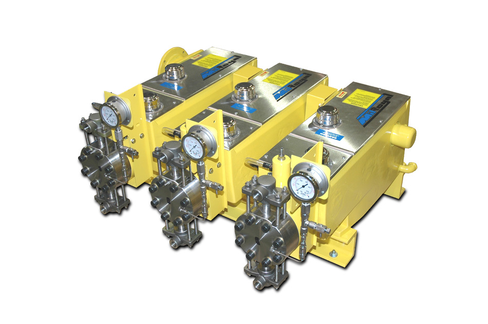 MR Product Photo Exterior milroyal b triplex