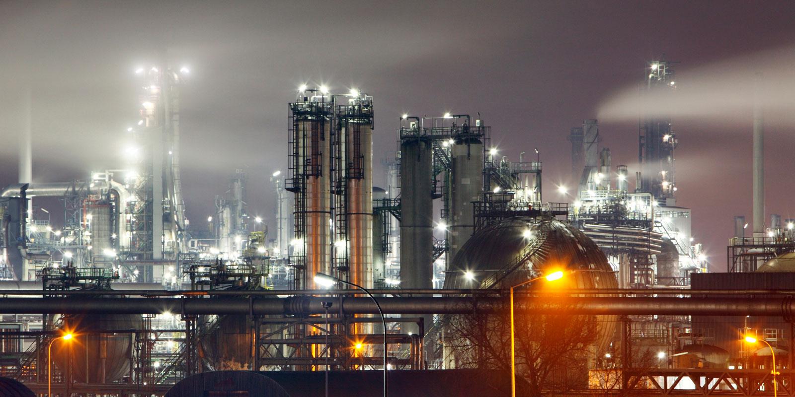 catalyst-reactor_istock_000020472975large-1.jpg