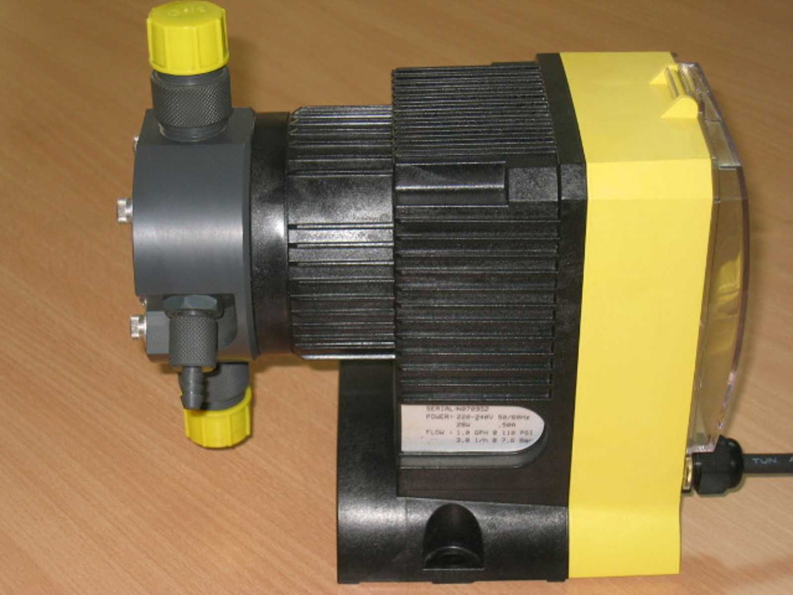 Dosing pump – Roytronics P+ 014
