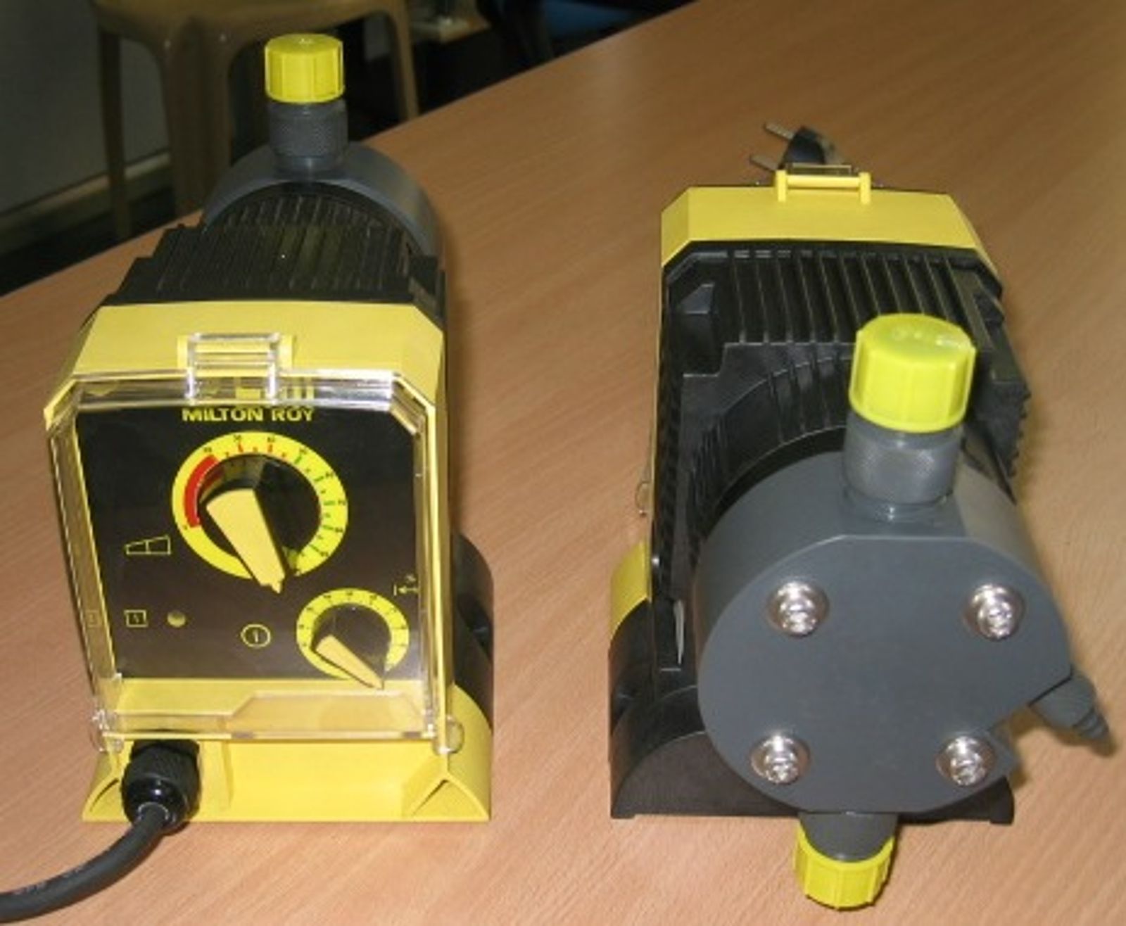Dosing pump – Roytronics P+ 015