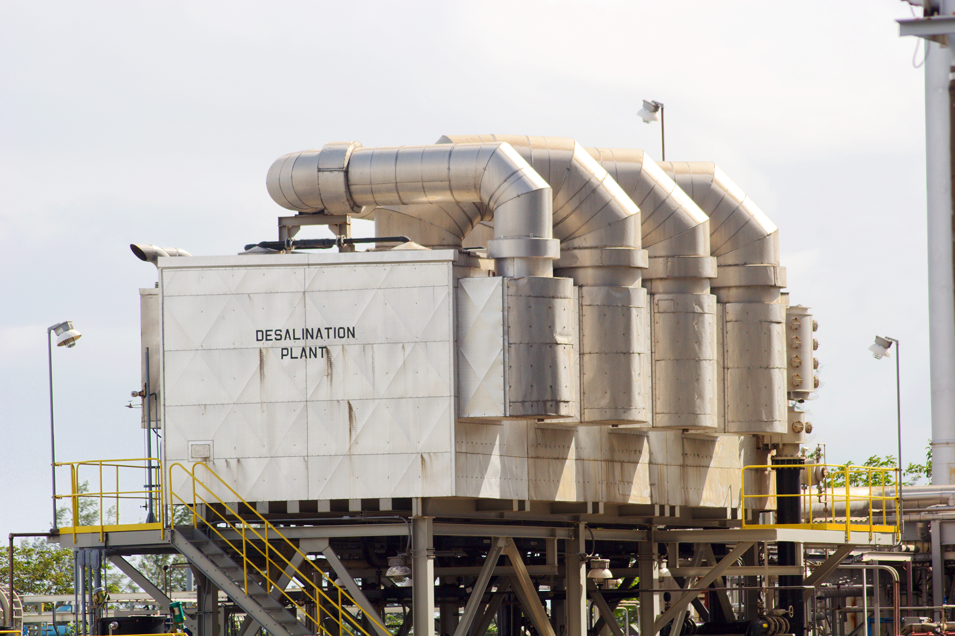desalination plant image