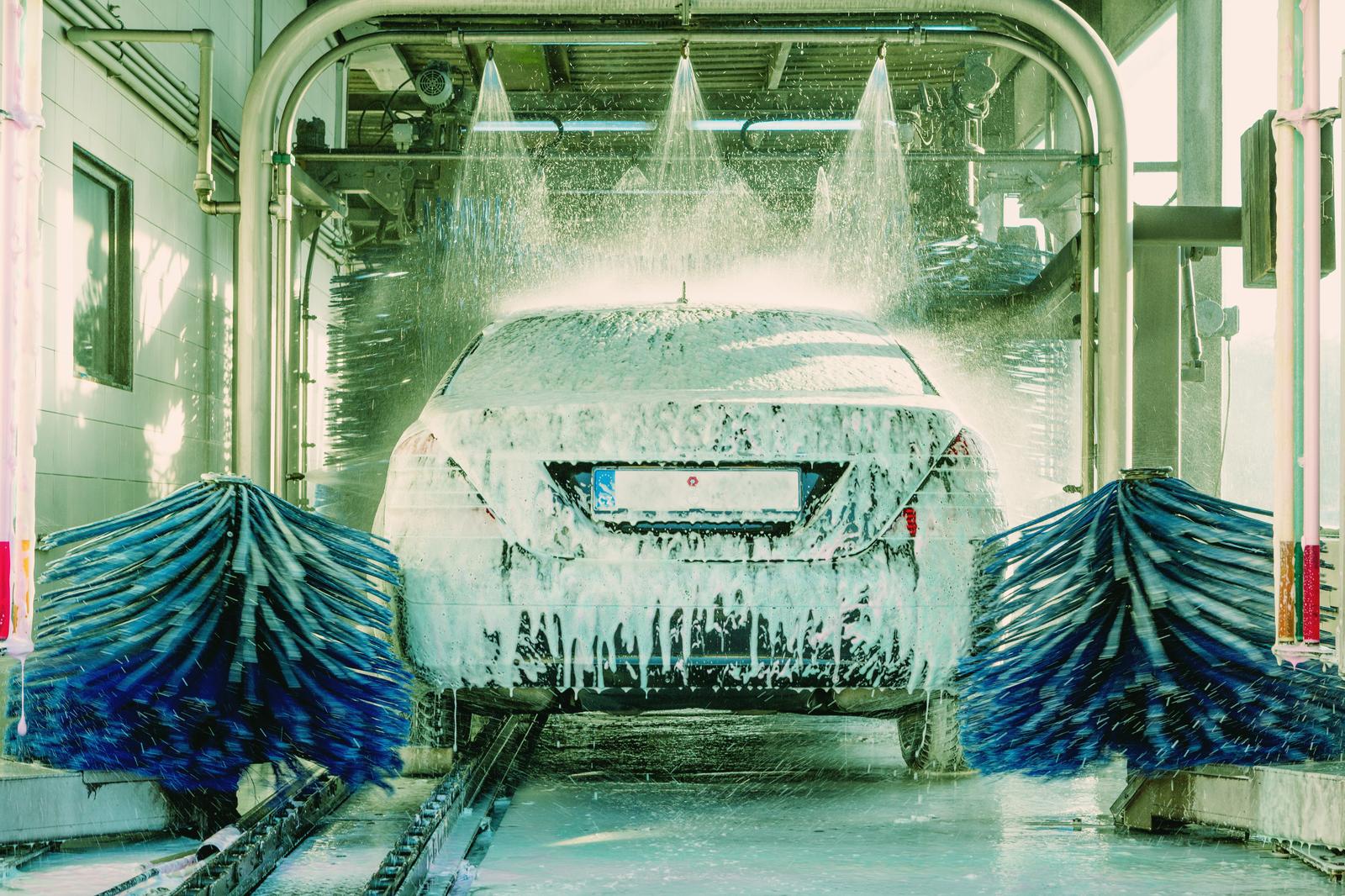The Perfect Mix: Car Wash Detergent & Dosatron