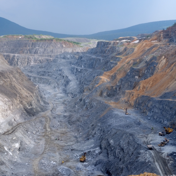0ad29577-2463-4bef-b396-45fa206b99d0_87173141-343e-449f-9487-01fe7aea6e19_mining.jpg