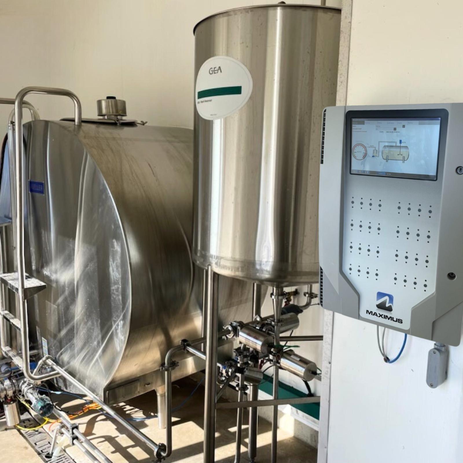 Canada Dairy Thermograph (TTR -) MAXIMUS Controller in the Milking Room