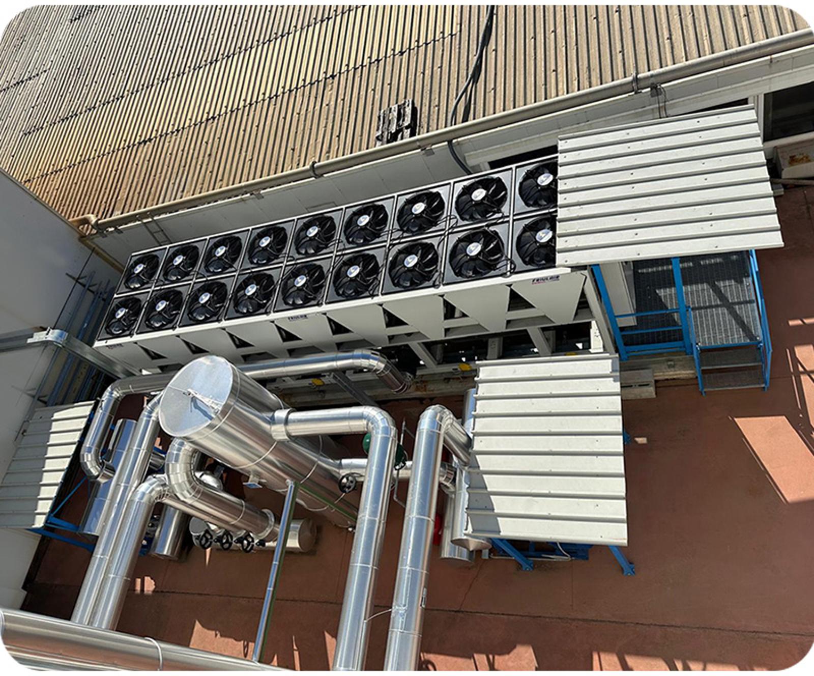 Industrial drycooler installation used for free cooling and heat rejection in hydrogen process cooling systems