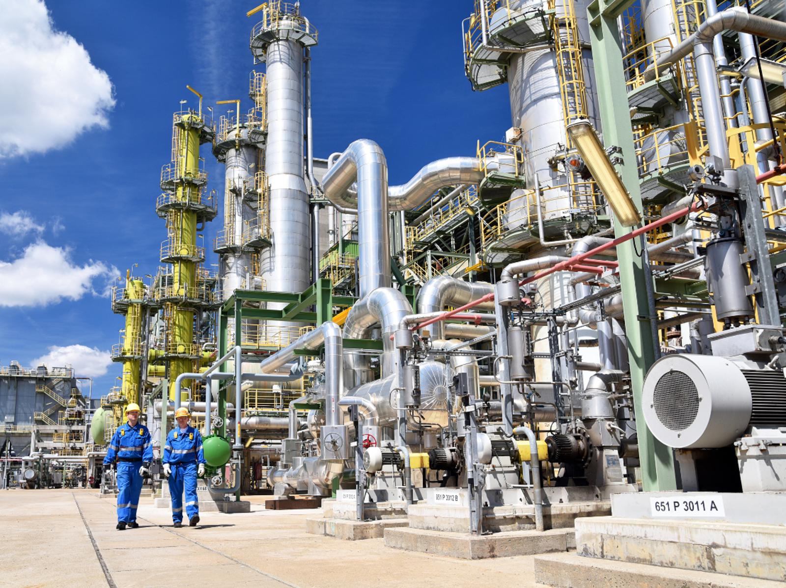 todo-chemical-valves-and-couplings.jpg
