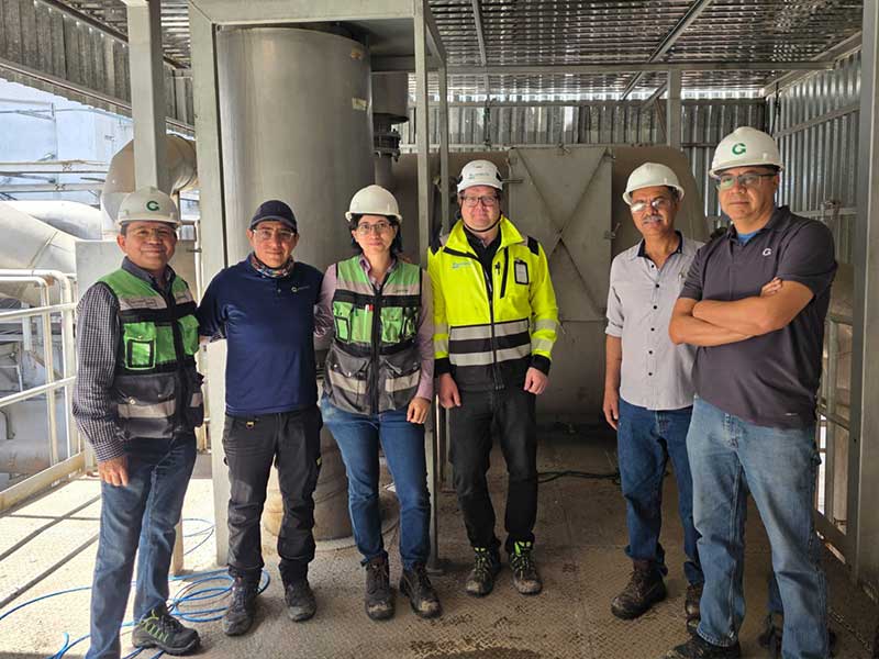 runtech-greenpaper-team.jpg