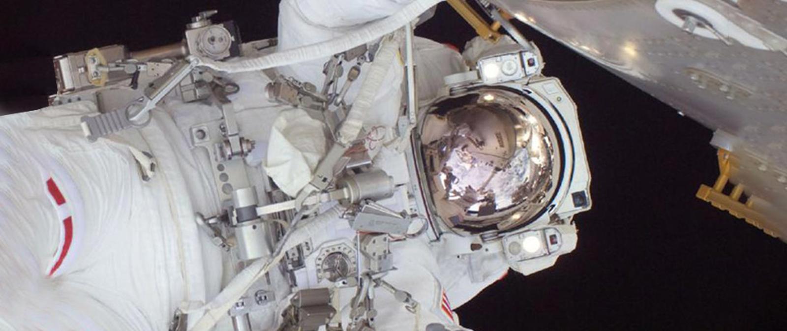 IDA-Product-Banner-SpaceSuits.jpg