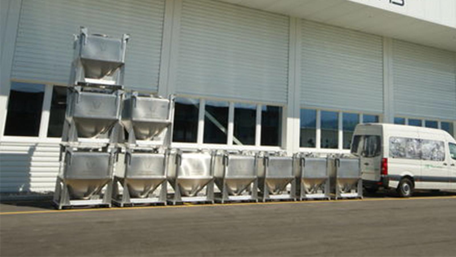 ILC Product Banner Container Units Application