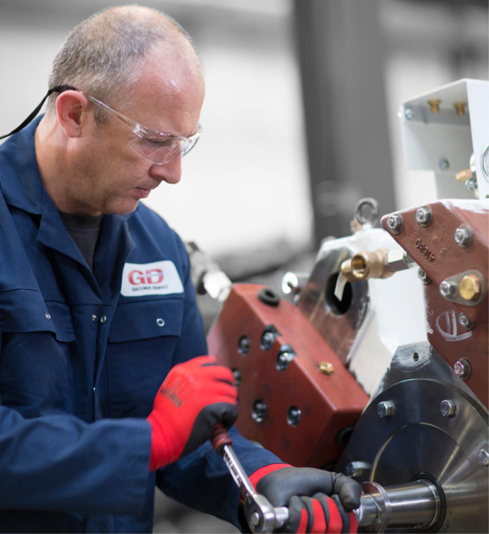 High pressure air compressor-technician-fullsize.png