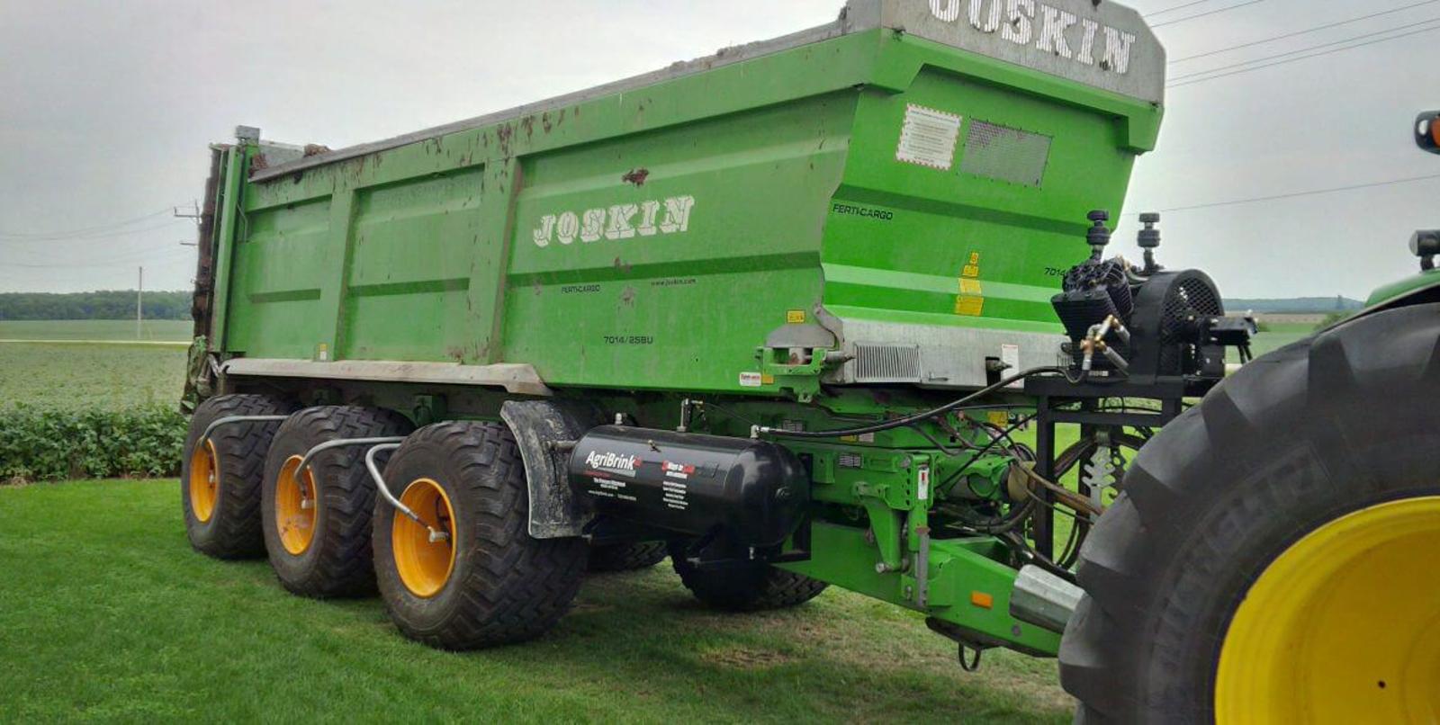 Joskin-Ferti-Cargo-Spreader.jpg