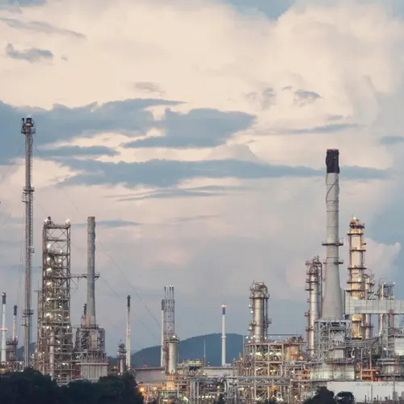oil and gas refinery