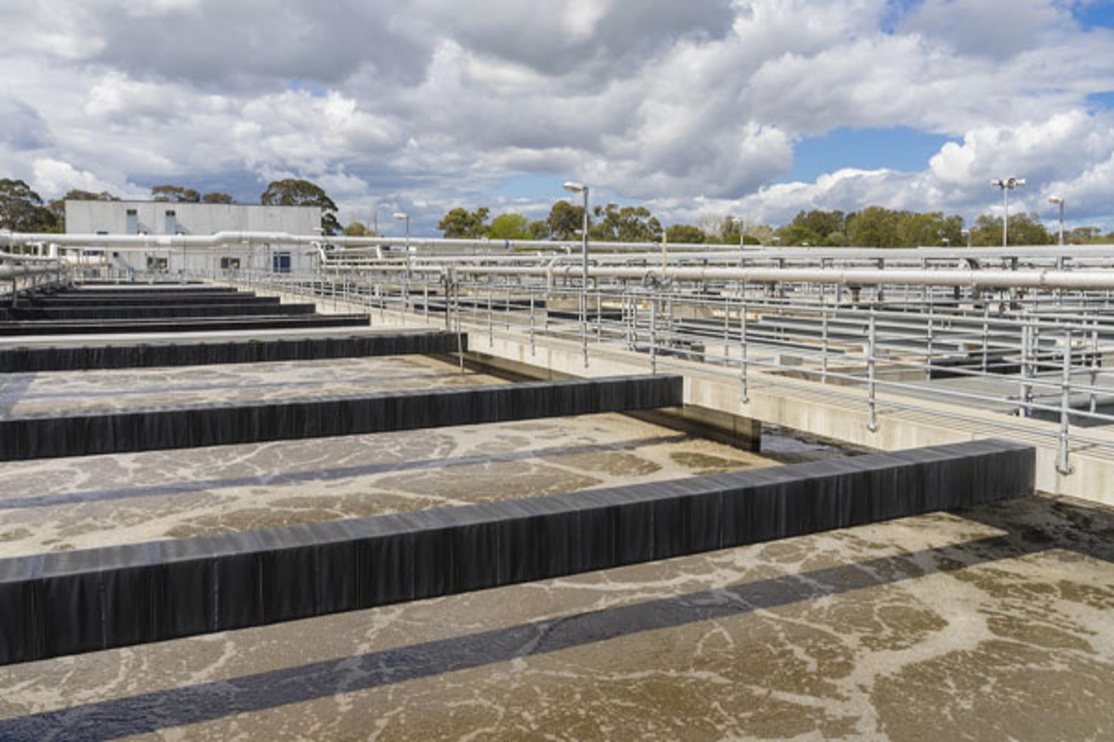 wwt-purification-activated-sludge-tanks-app-image_web.jpg