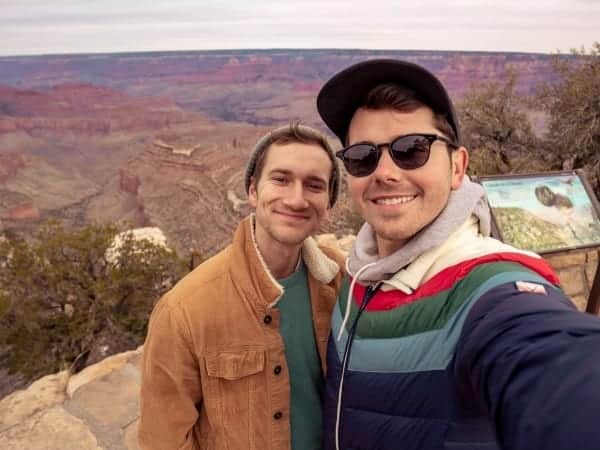 A couple makes a road trip out of their cross-country move, taking a moment to snap a pic at the Grand Canyon.