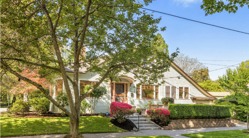 A quaint, one-story home in beautiful Laurelhurst — one of the best neighborhoods Portlanders can hope to live in. 