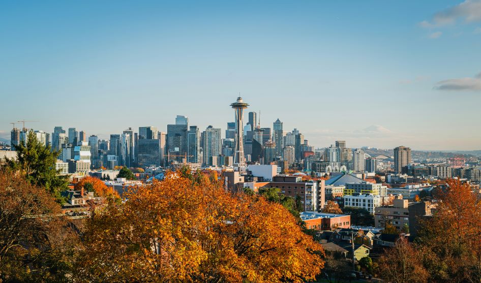 An image of the Seattle skyline on a bright fall day.