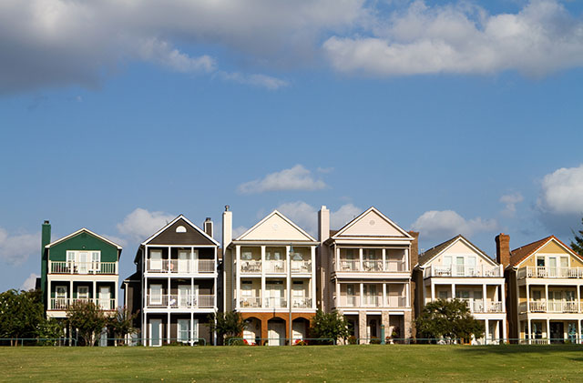 A row of upscale townhomes in a Memphis neighborhood