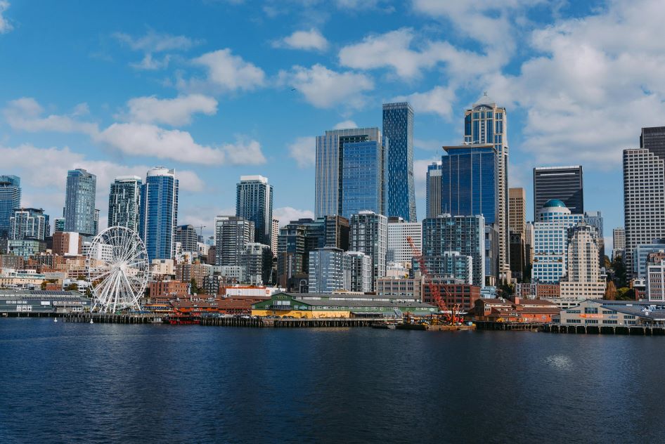 The Seattle city skyline on a bright sunny day.