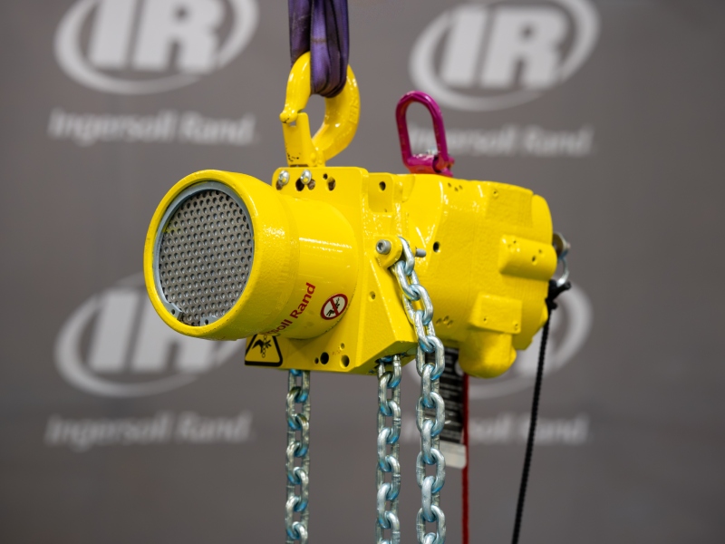 liftchain xtrem series air chain hoist left angle