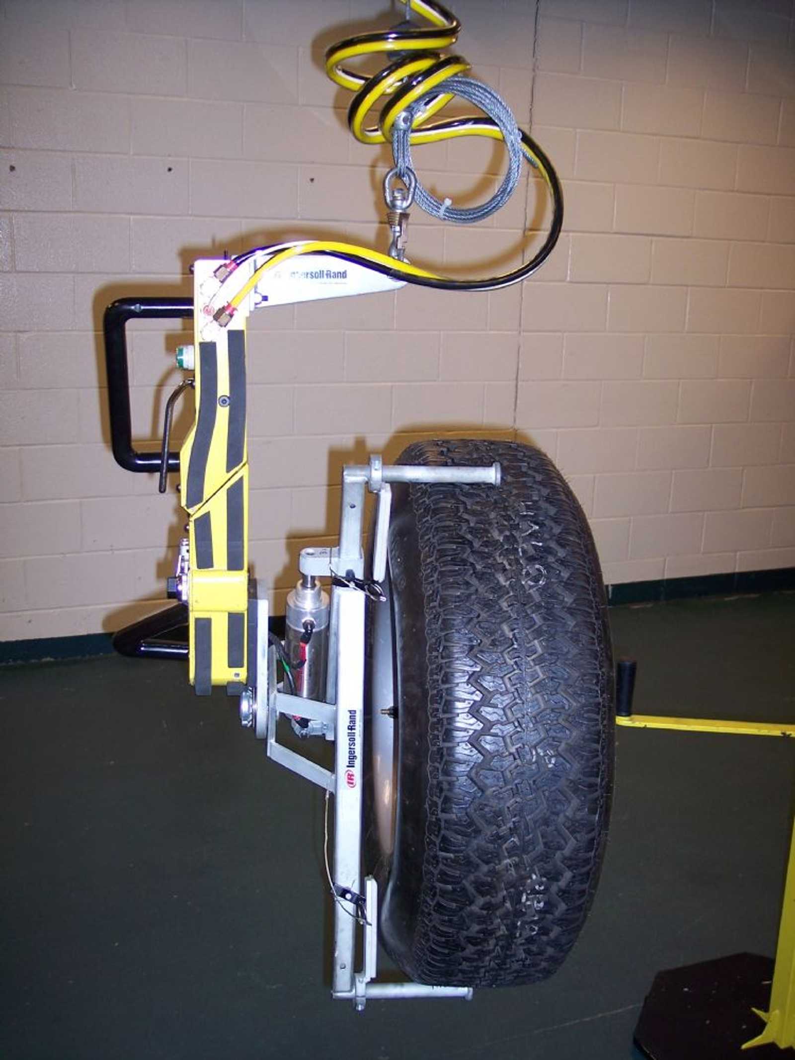 ZIM Tire Handling MVI1
