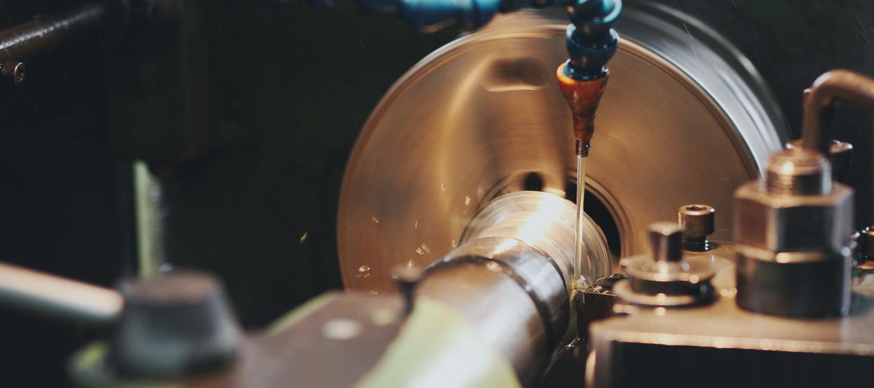 bg-lubrication-154368811.png