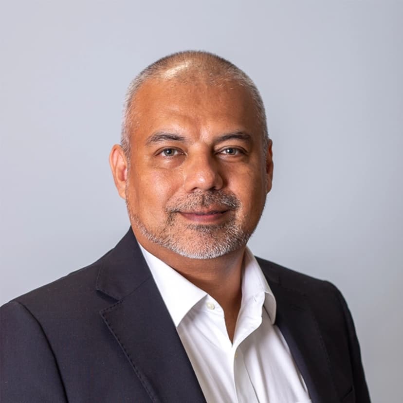 Moisés Bustos