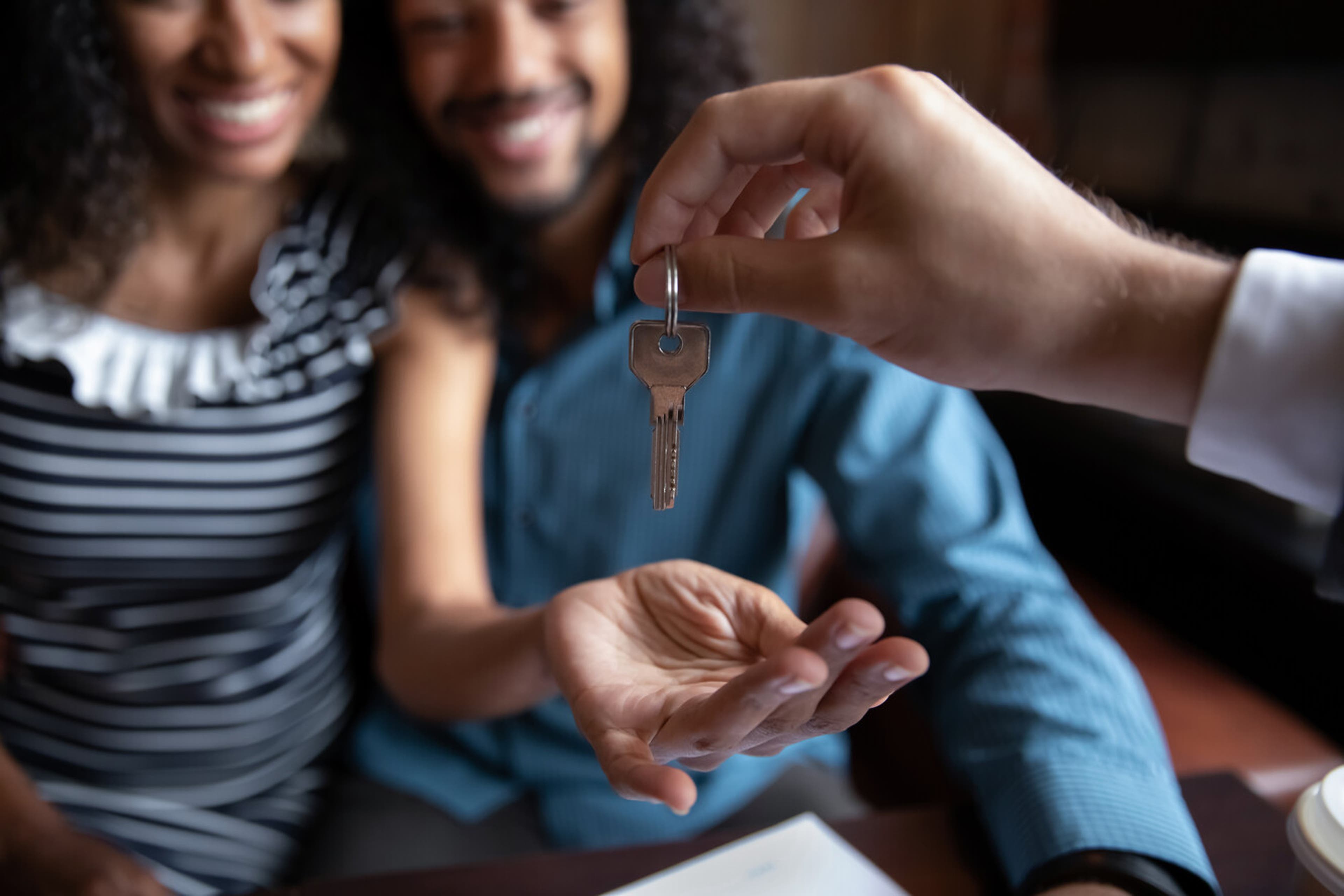 Medium Resolution-Renters_DepositSolutions_Shutter_1996708886.jpg