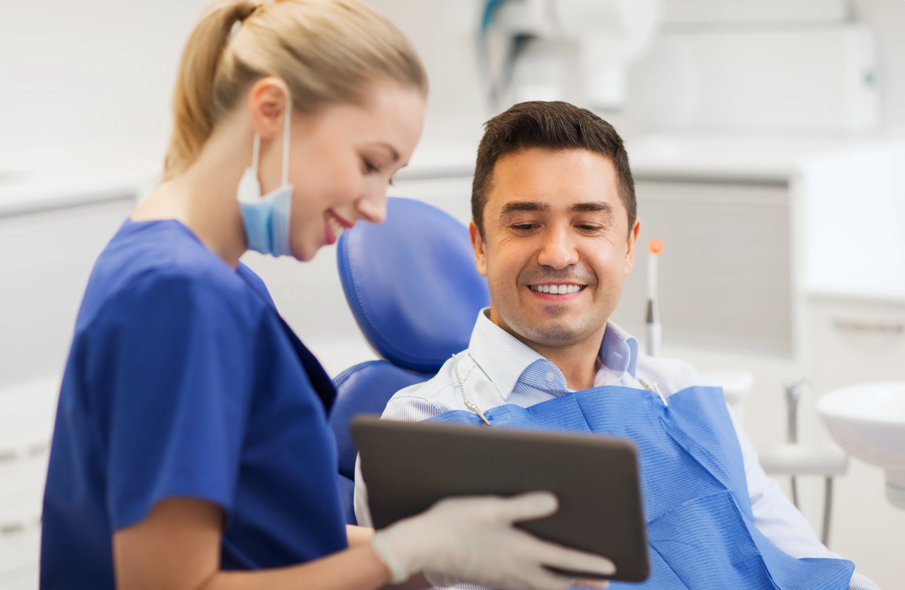 HRLIB-Latino man at dentist-shutter_358662026_HR.jpg