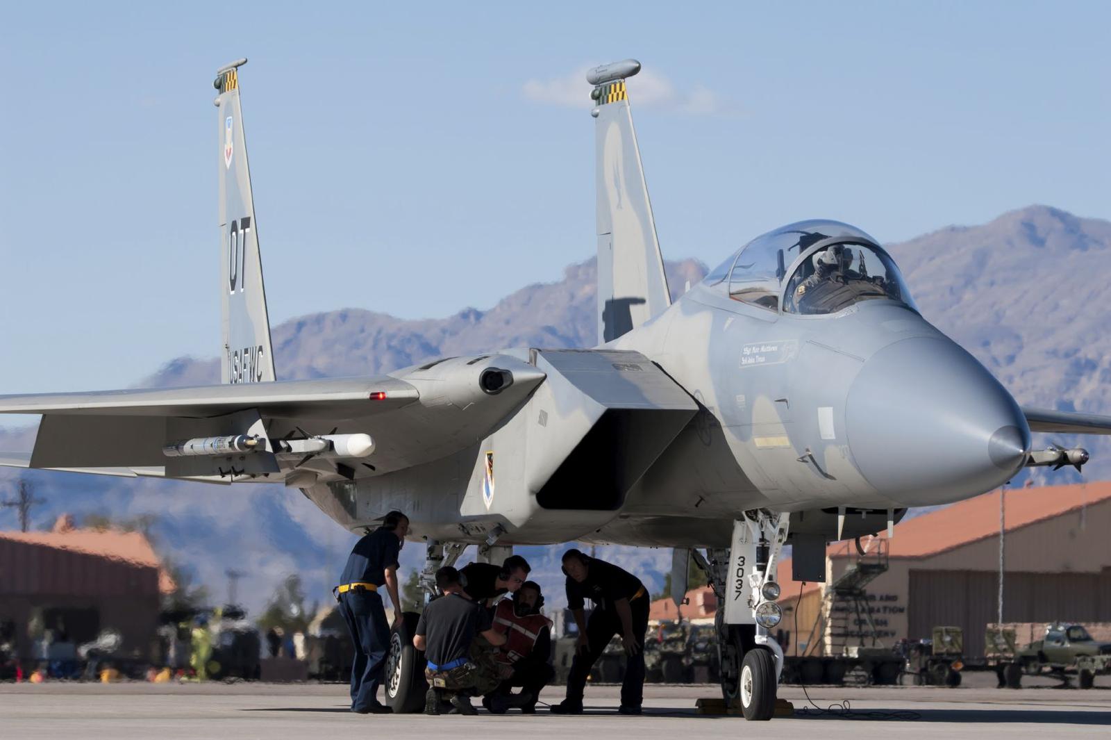 aerospace-military-and-defense.jpg