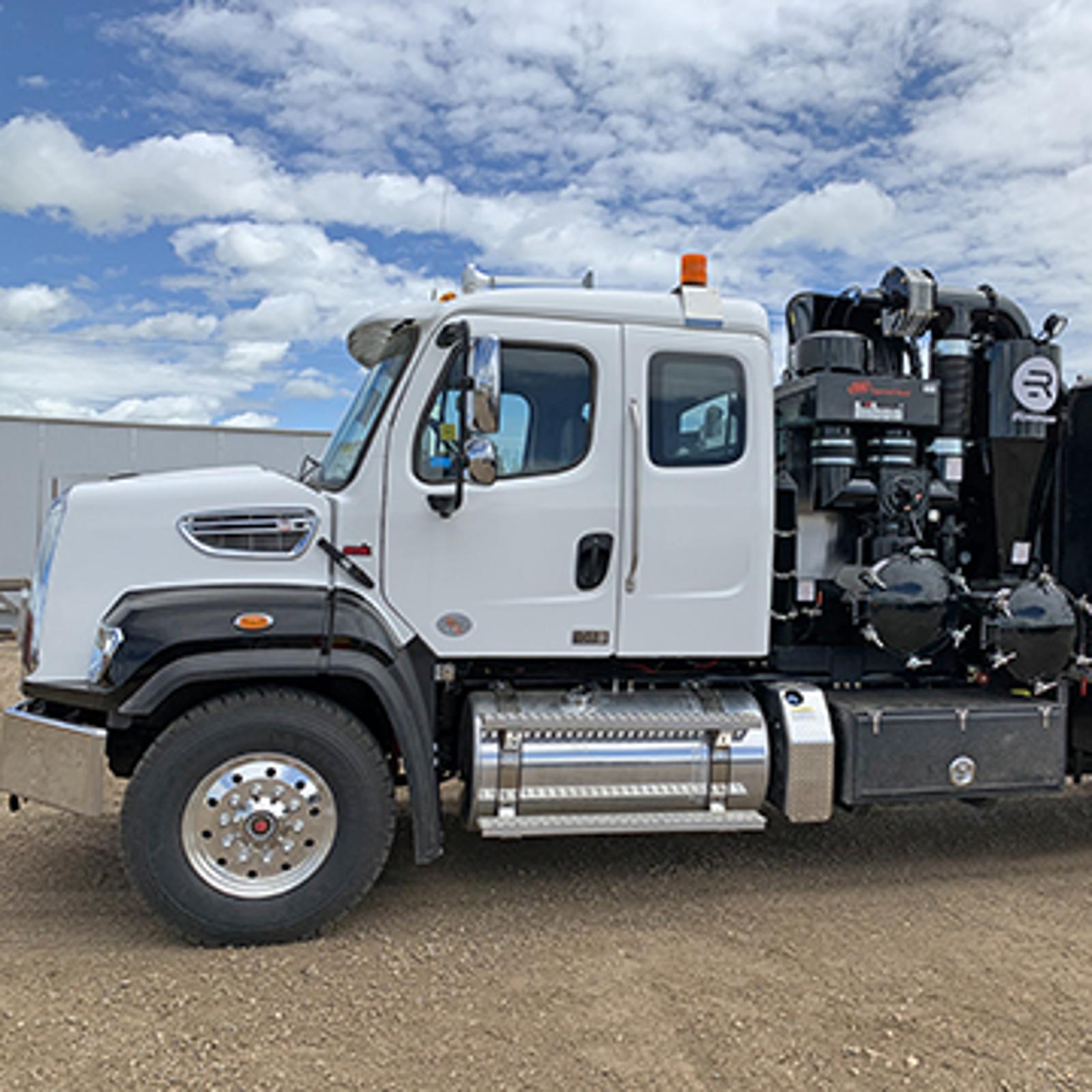 Truck mounted blower Vtb822