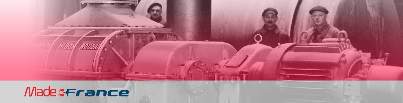 Oude foto van een van de grootste Hibon verdringerblowers uit de tijd van Hibon in Roubaix, Frankrijk, met drie van zijn arbeiders