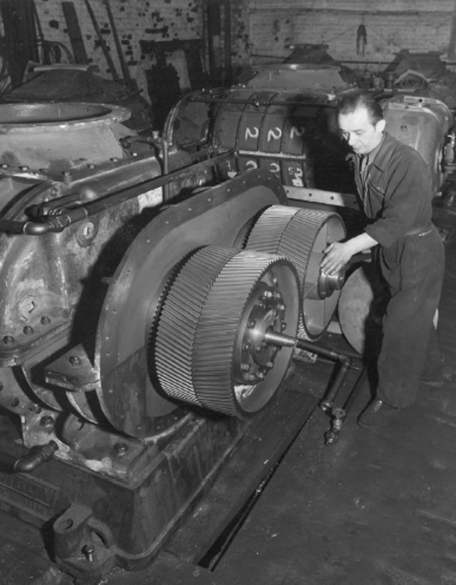 Old image regarding assembly of rotors on rotary lobe blower by Hibon