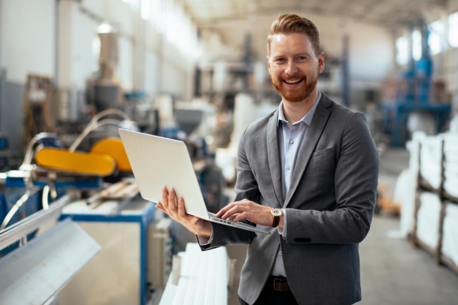 System performance manager controls platform on laptop