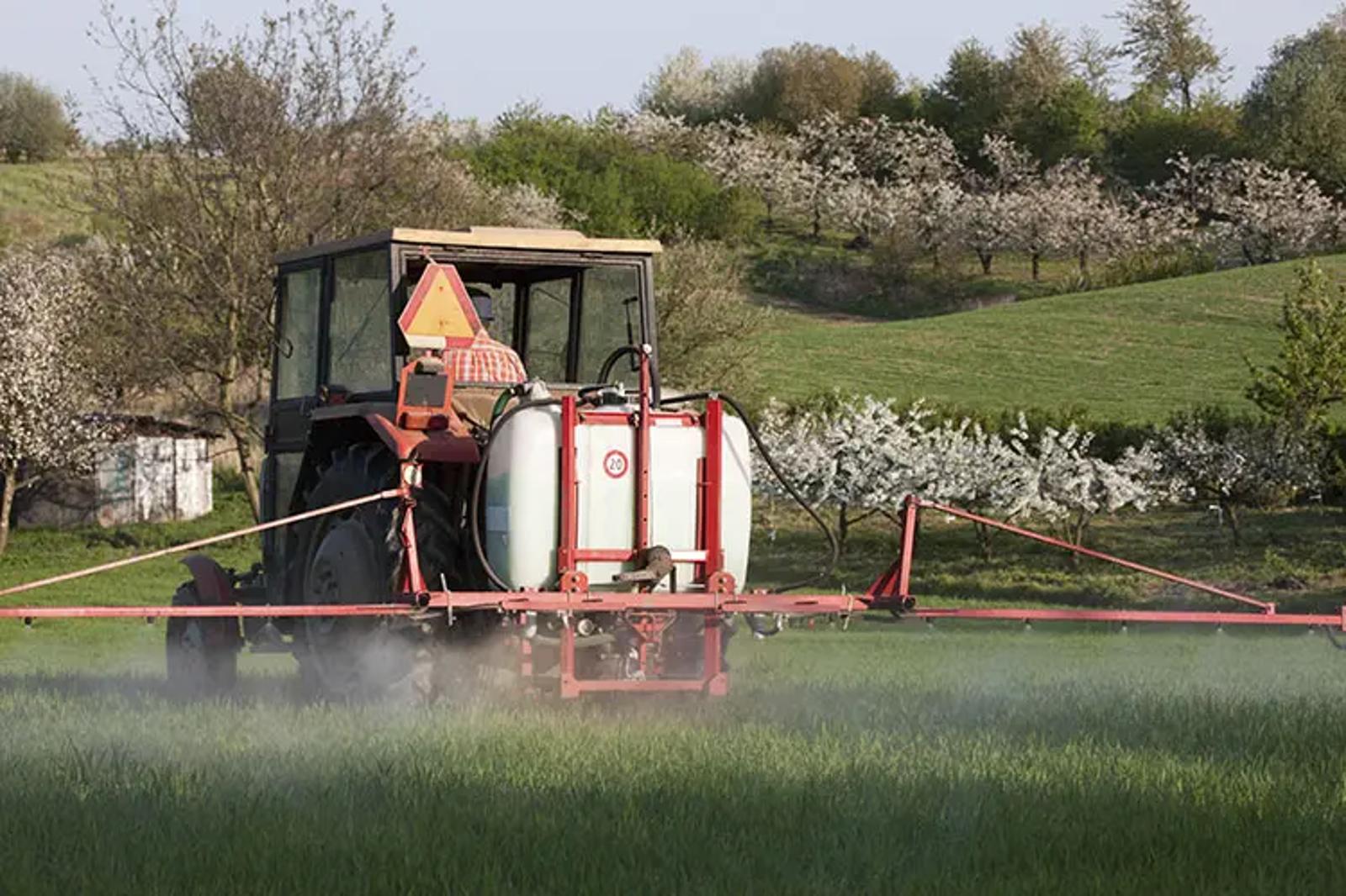 IRP-Industry-Photo-Tractor-spraying-pesticides-on-field.webp