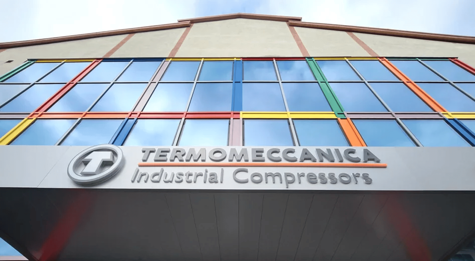 TMIC-Application-Photo-o-firmie-wlasciwe.png