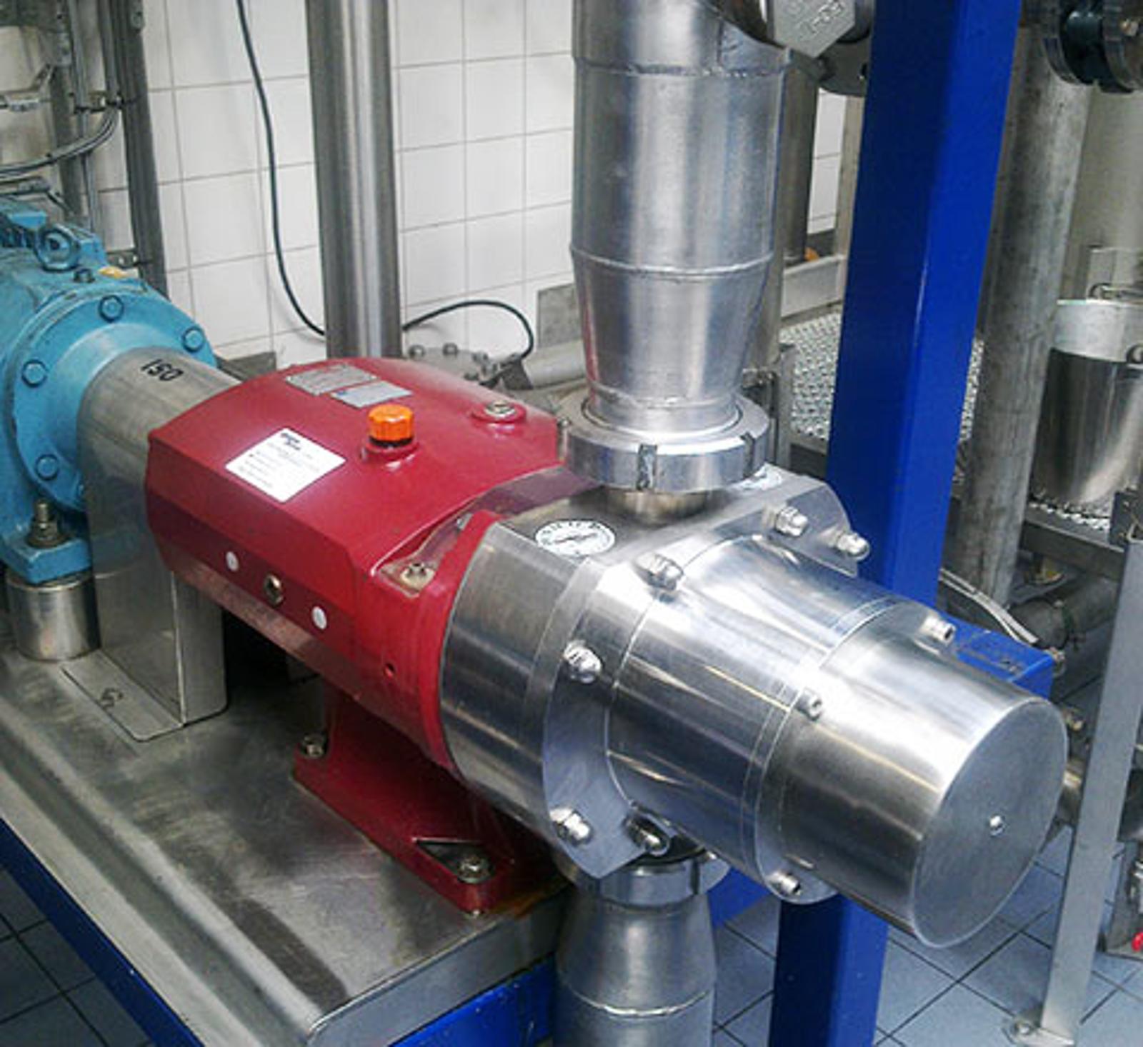 pharmaceutical chemical transfer pump