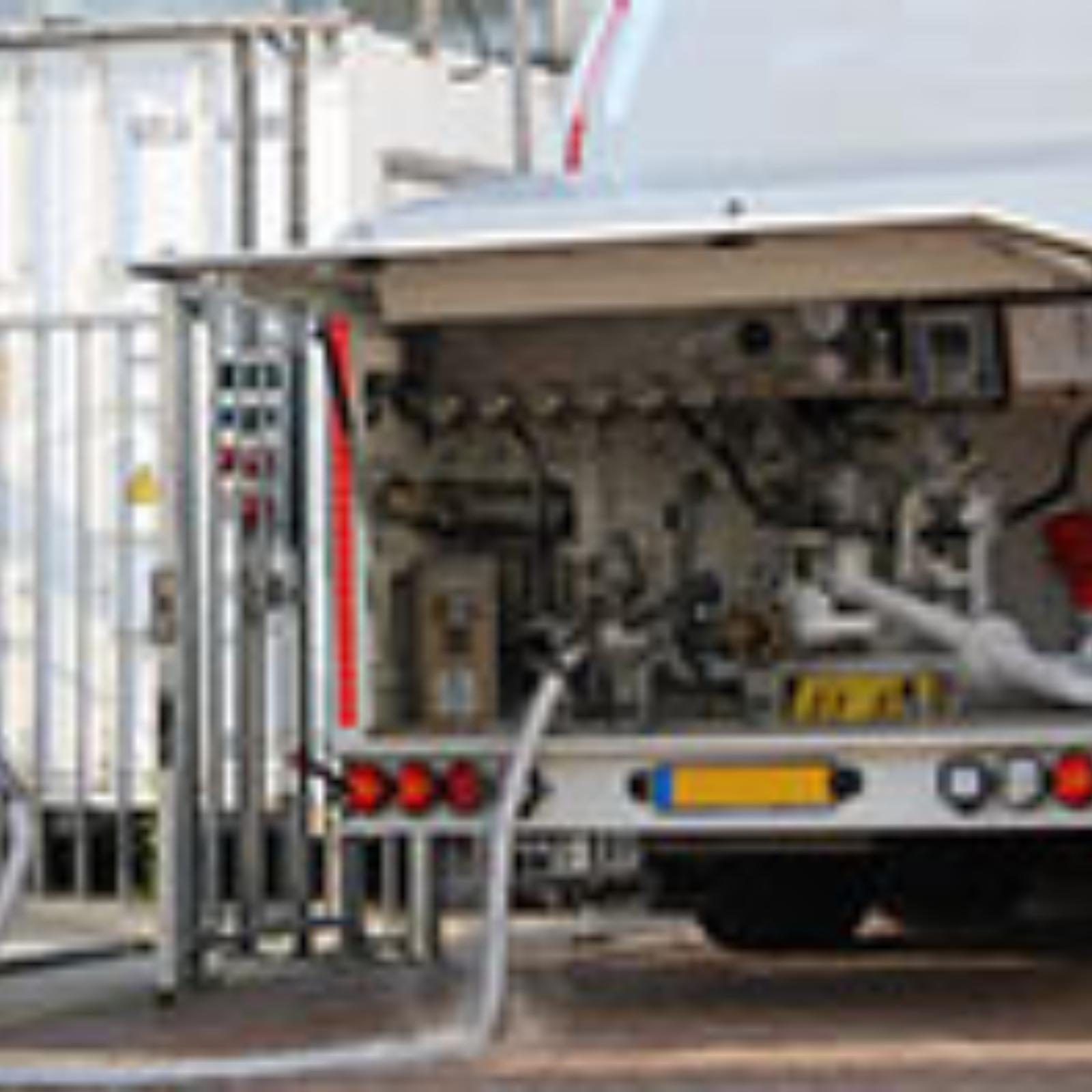 cryogenic-tanker-242x132 (2.png