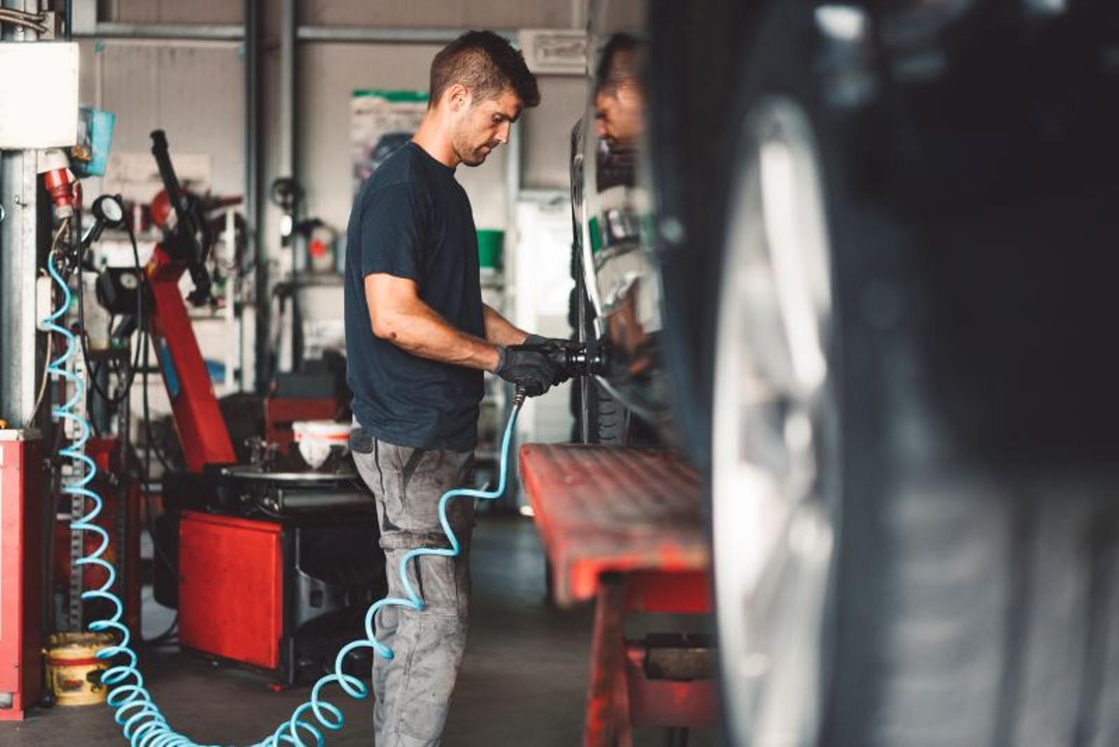 Compressed air for automotive shop