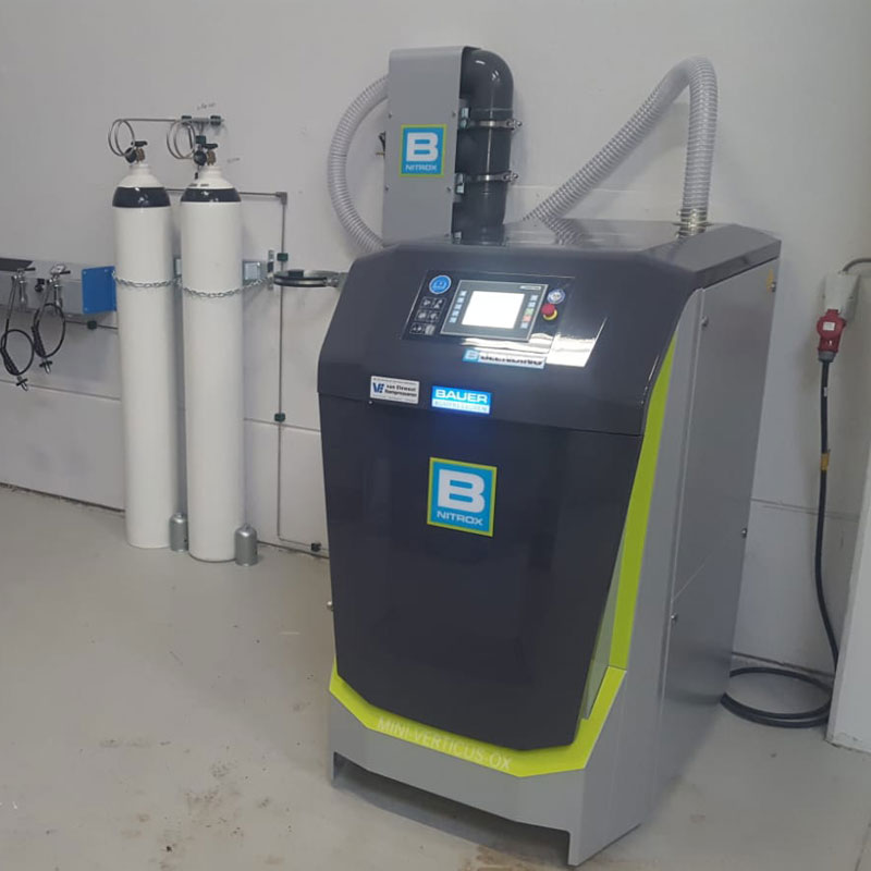Stikstof-cilinder-Bauer-nitrox-compressor-Van-Elewout-Kompressoren.jpg