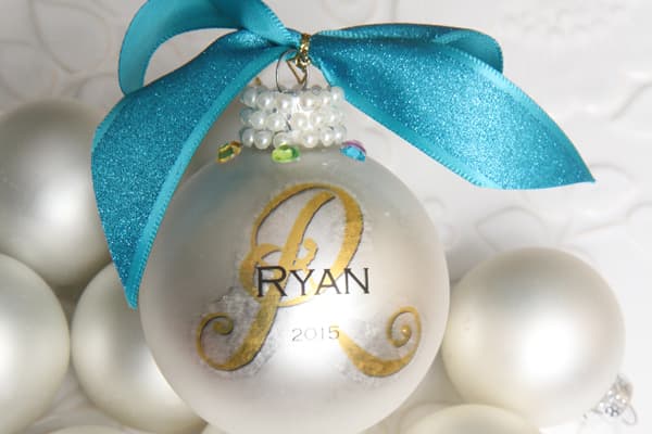 Create Beautiful (Easy!) Personalized Ornaments 
