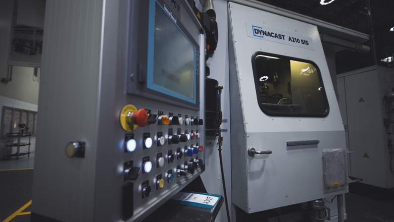 Dynacast A210 SIS die casting machine