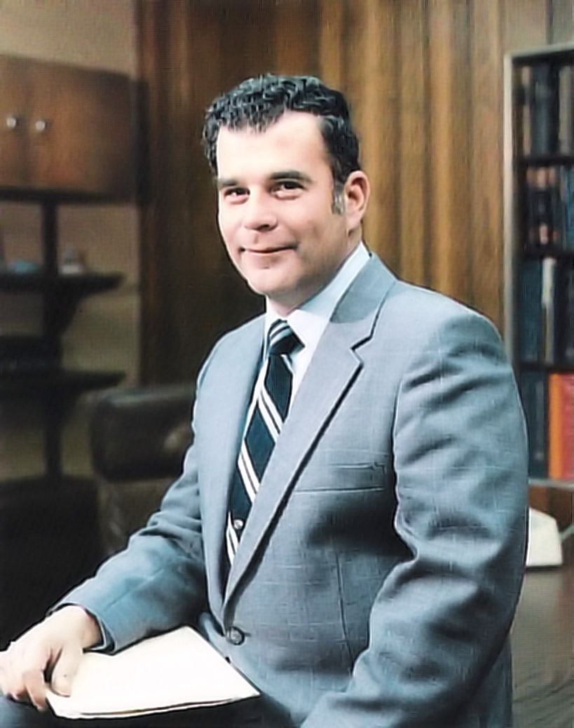 Walter Lutz, owner of Signicast in 1981
