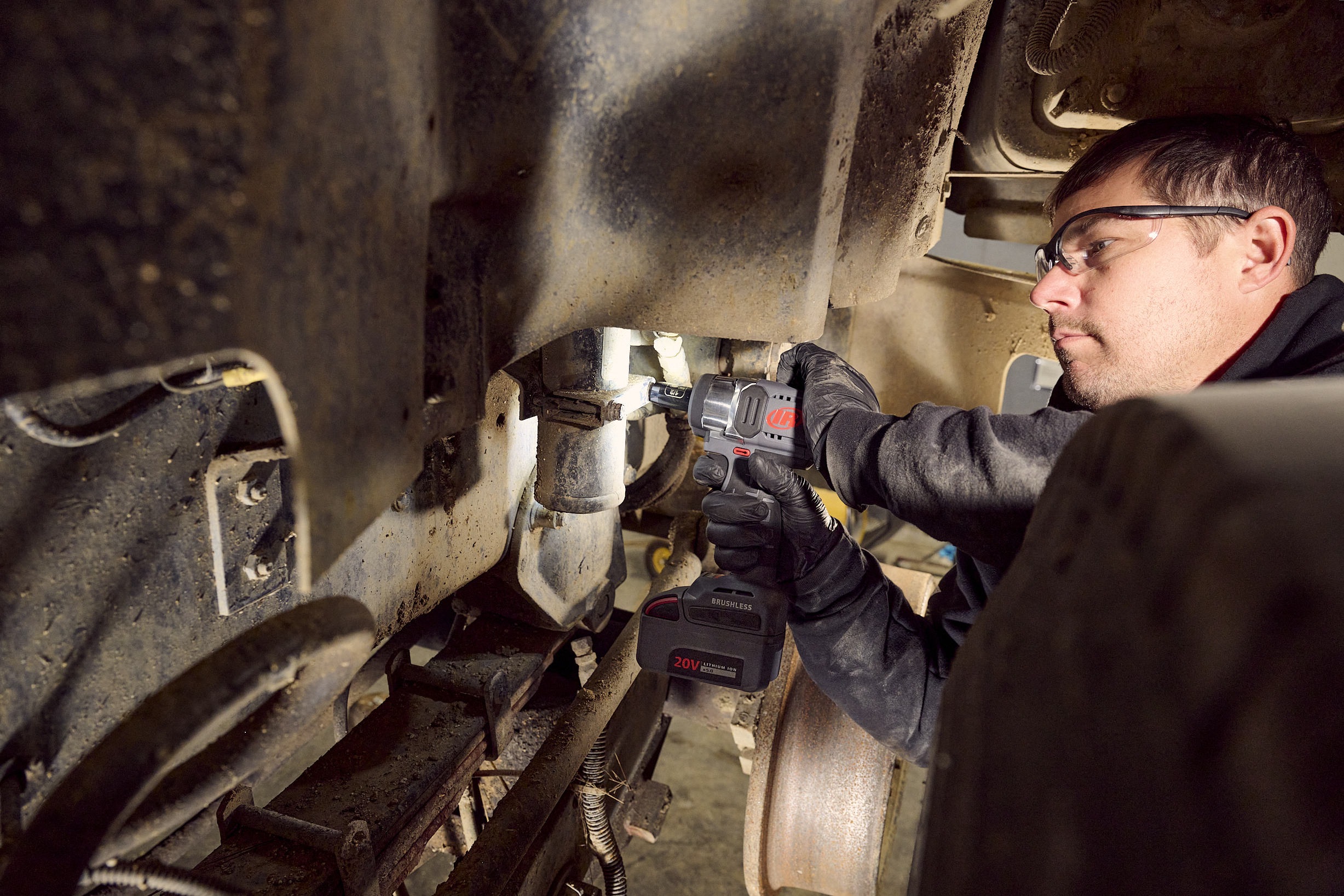 W3131-W3151_Series_Impact_Wrench_a1.jpg
