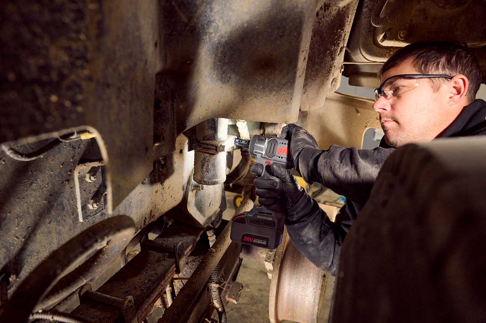 W3131-W3151_Series_Impact_Wrench_a1.jpg