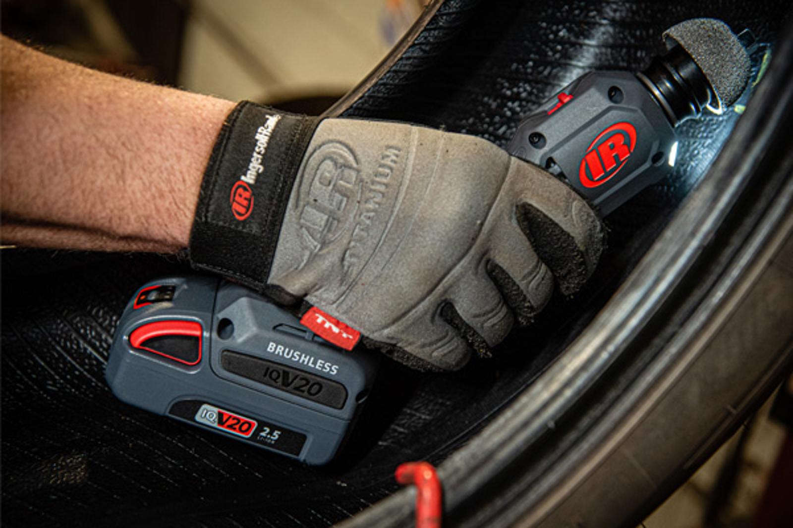 g4911 20v cordless tire buffer