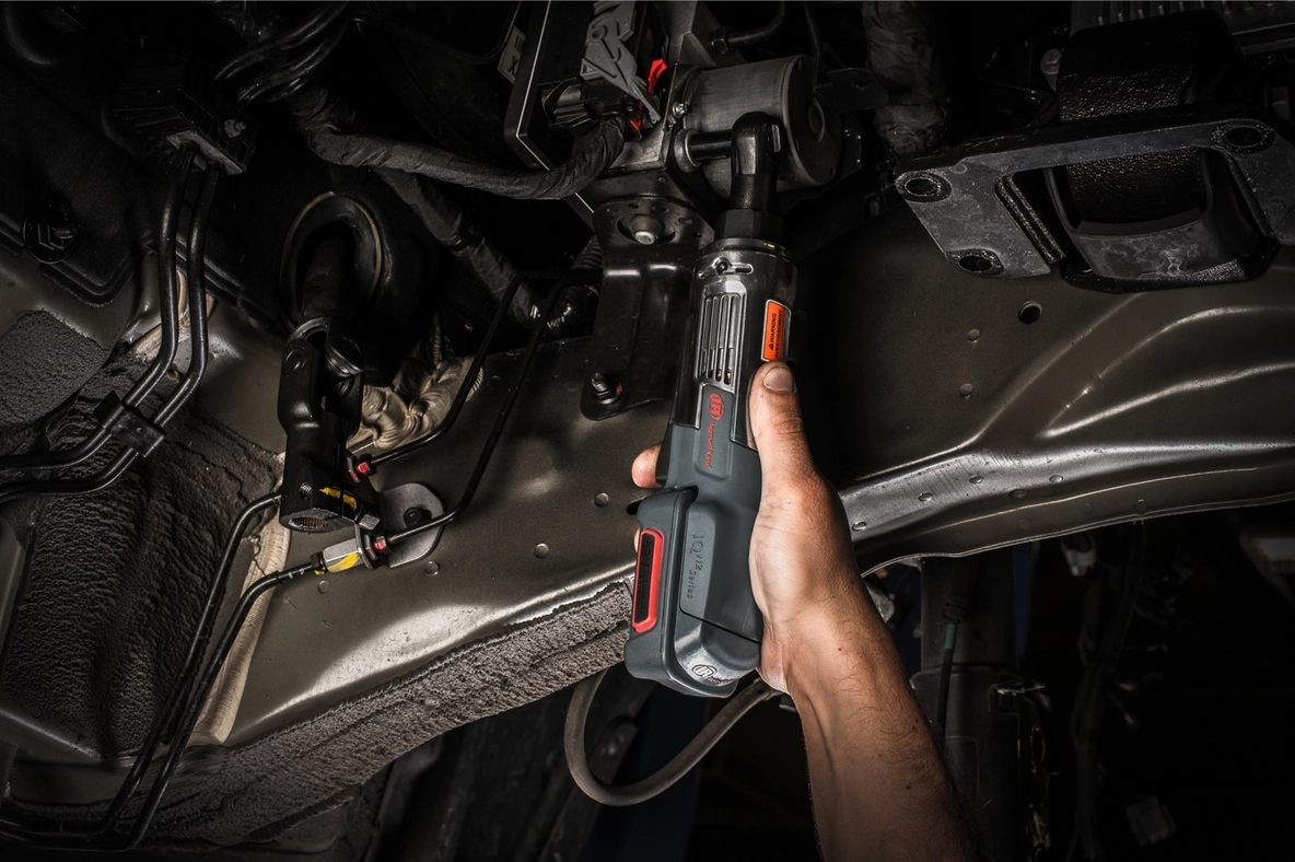 how-does-a-power-ratchet-work-R1120-12V-1-4 Ratchet-a.jpg