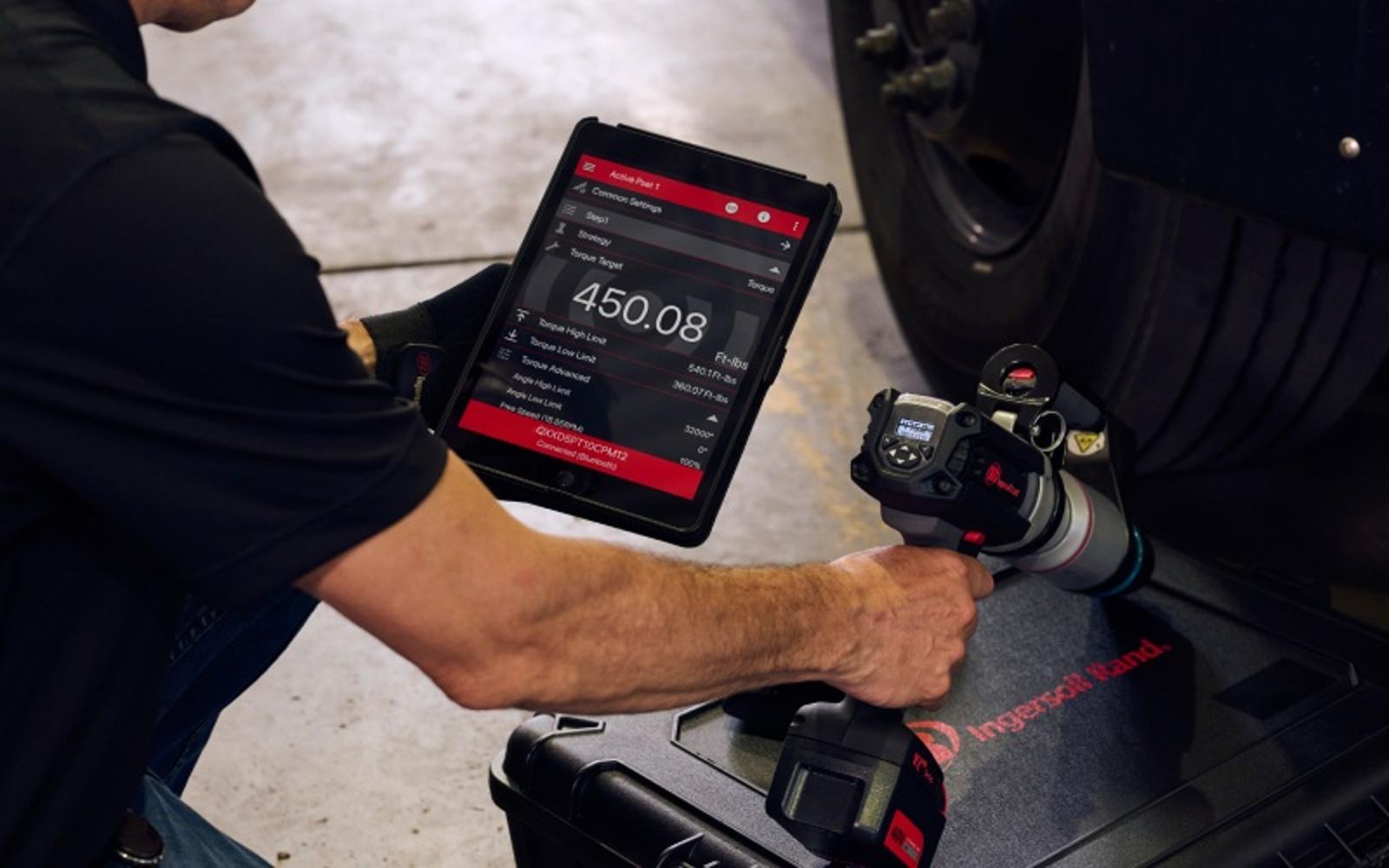 Ingersoll Rand QX 40V Torque Multiplier automatically logging every torque event in a digital database, providing clear records for compliance