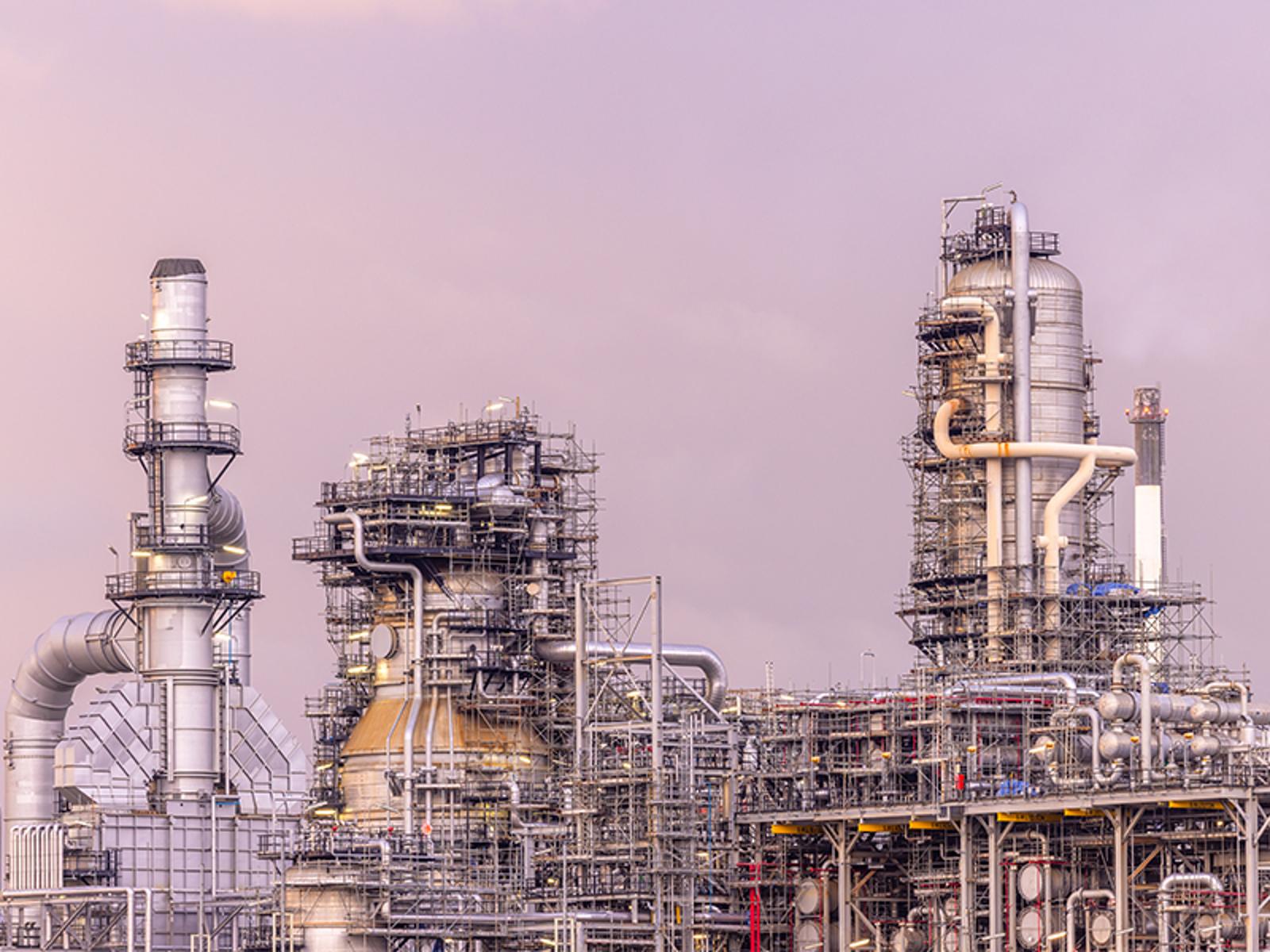 Text-Image-Appl-Petrochemicals.jpg